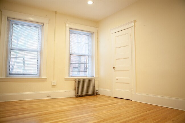 Foto del edificio - 74 Phillips St