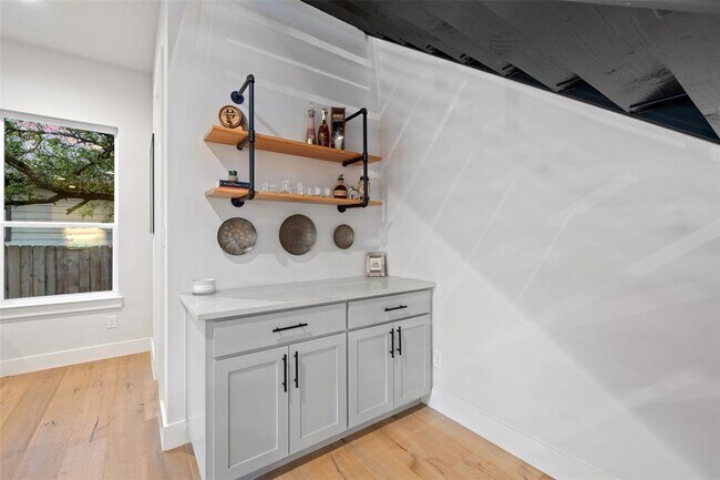 Foto del edificio - 22218 Briarcliff Dr