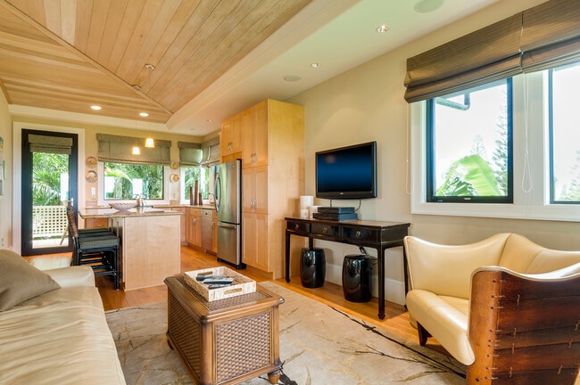 Building Photo - 203 Plantation Club Dr