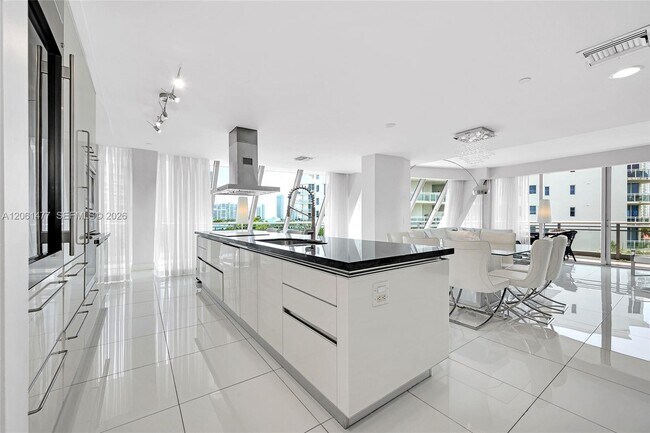 Foto del edificio - 2950 NE 188th St