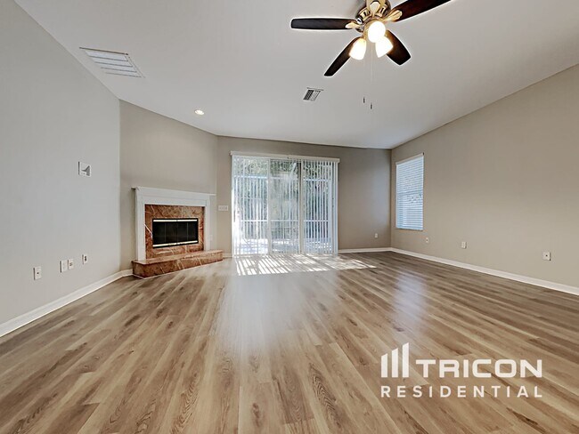 Building Photo - 15826 Cedar Elm Terrace