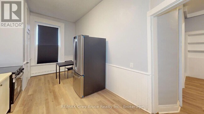 Photo du bâtiment - 844 2nd Ave E