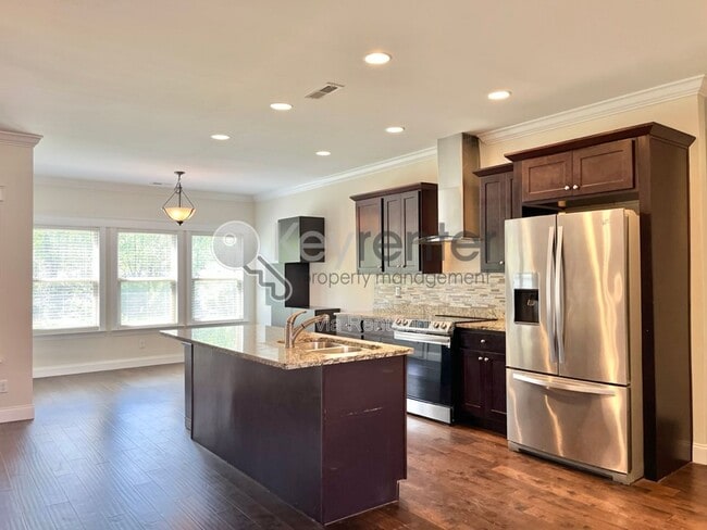 Building Photo - 2758 Waterhaven Dr