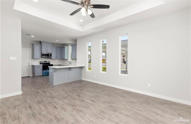 Foto del edificio - 7 Northwestern Ave