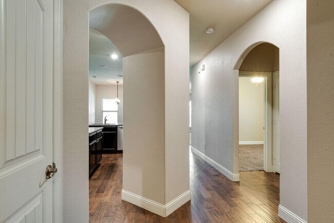 Foto del edificio - 3801 Tunstall Dr