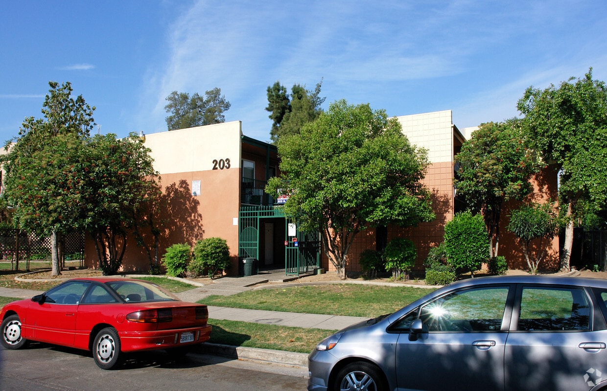 Building Photo - 203 N Glenn Ave