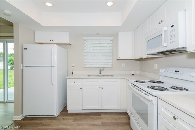 Building Photo - 850 Silver Springs Terrace NW