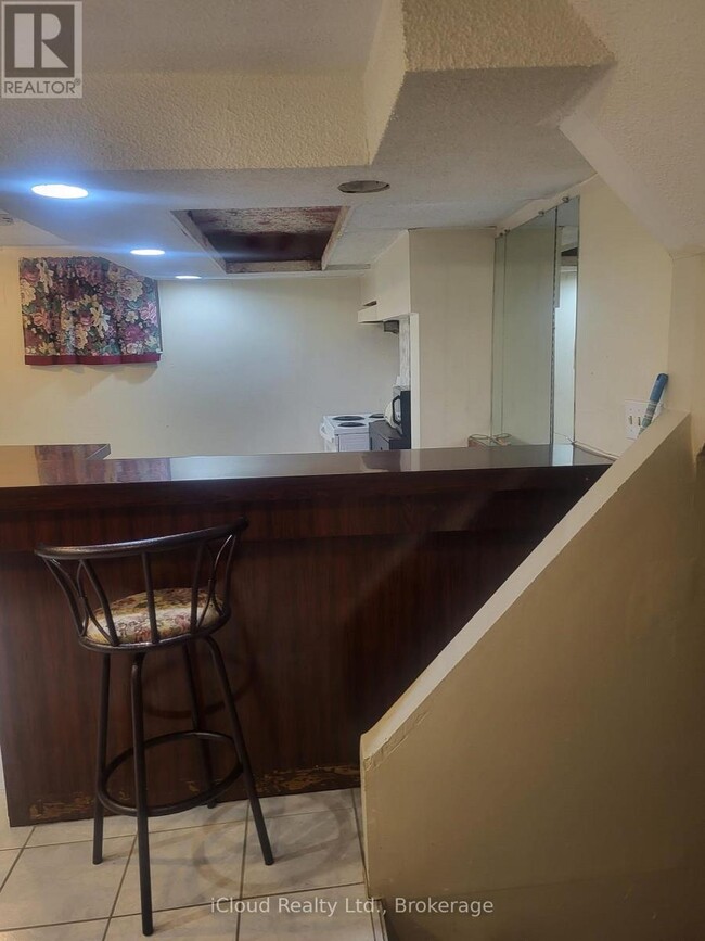 Building Photo - 7616 Discus Crescent