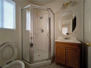 Building Photo - 9693 Bighorn Island Ave