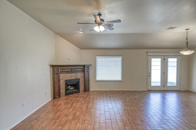 Building Photo - 11141 SW 39th Ct
