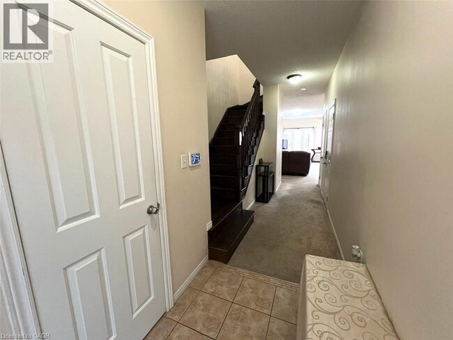 Building Photo - 370 Stonehenge Dr