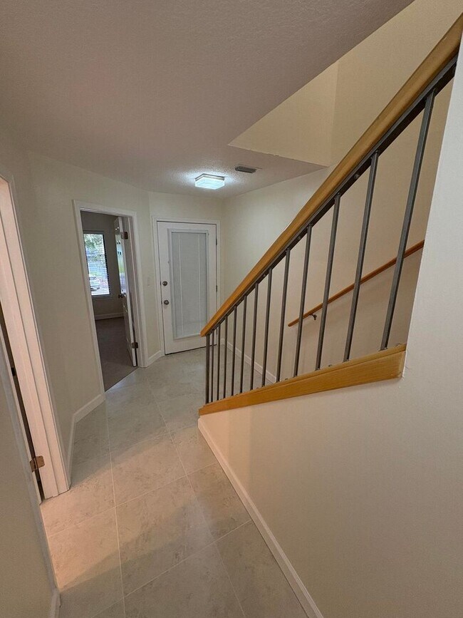 Building Photo - 2 Bedroom in Bluewater Bay!