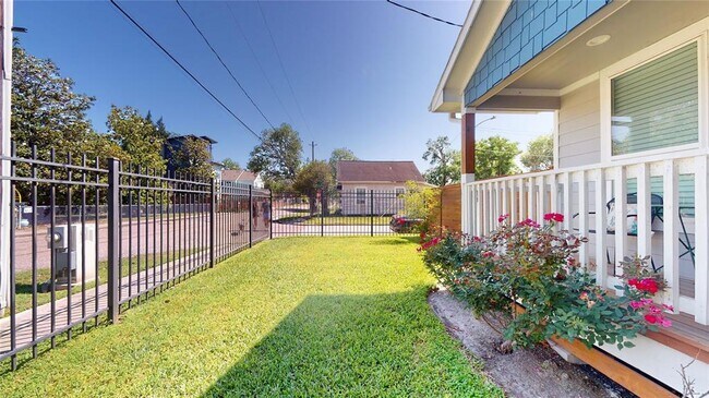 Foto del edificio - 1201 Northwood St