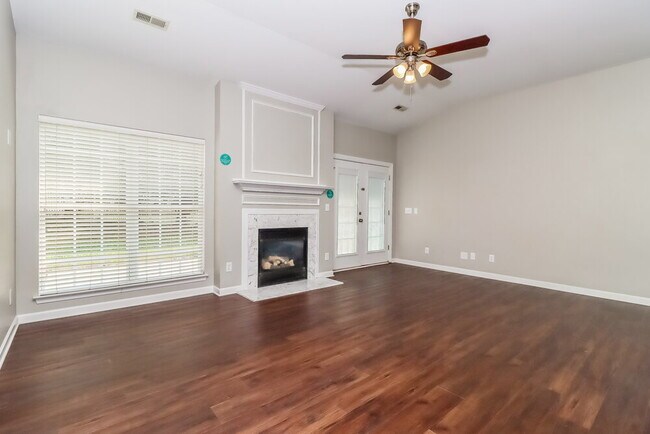 Foto del edificio - 1440 Whitman Dr NW