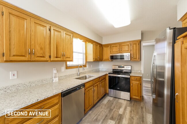 Foto del edificio - 117 Monroe Ave