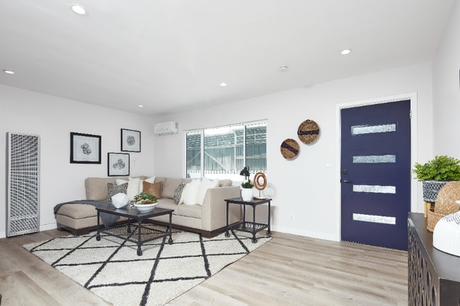 Photo - 1838 20th St Apartment