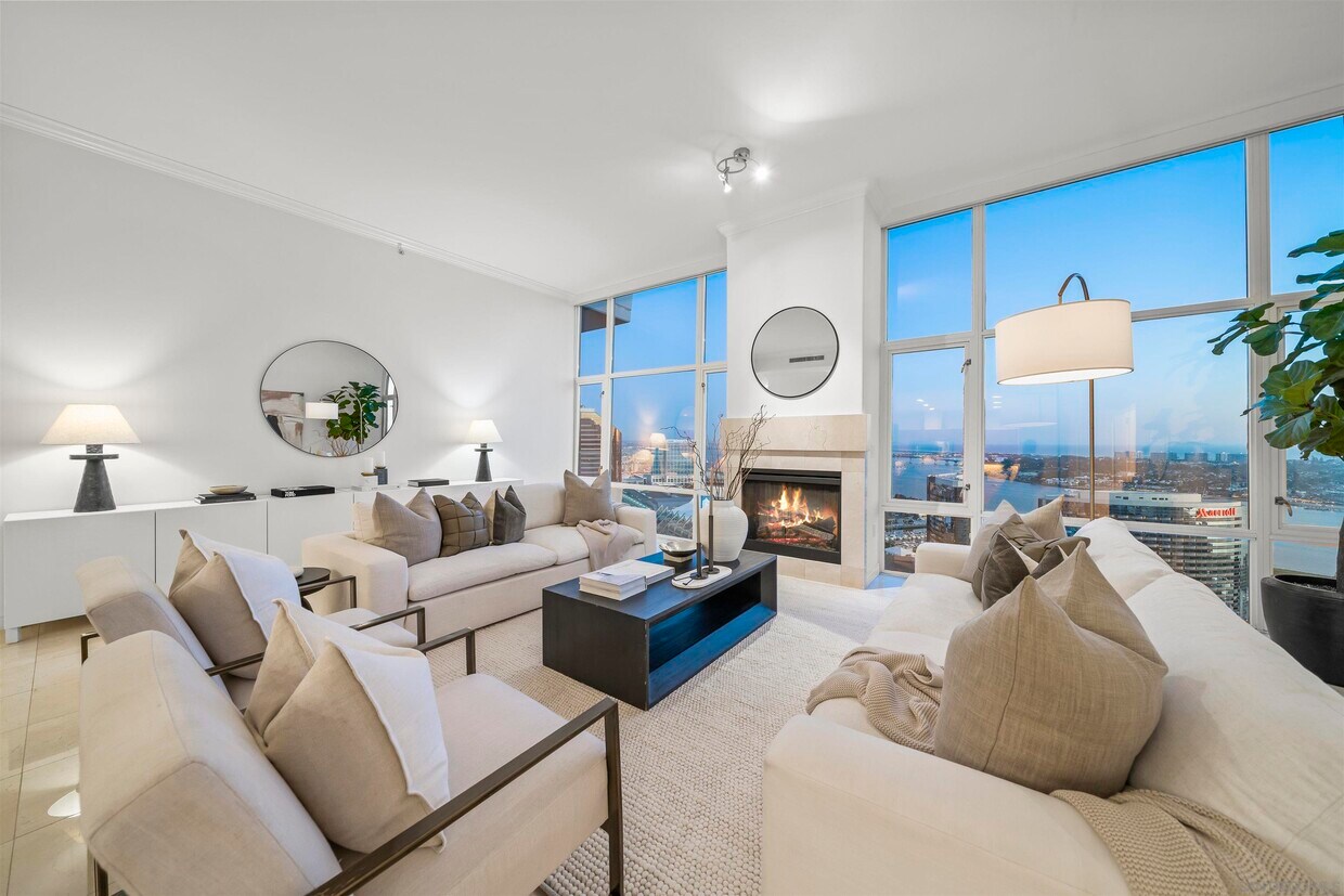 Foto principal - 550 Front St