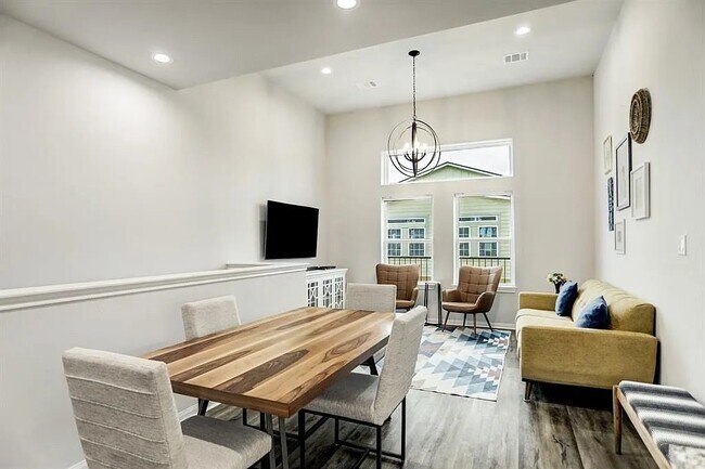 Building Photo - 4906 Paradigm Ln