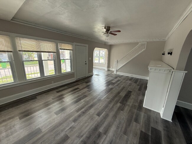 Foto del edificio - 4912 E 111th St