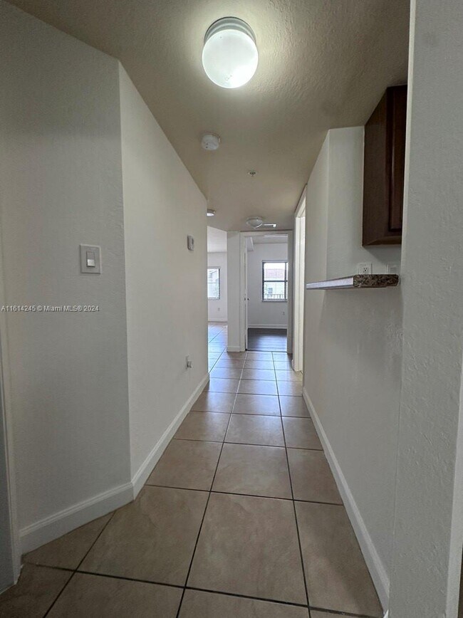22421 SW 88th Pl Unit 2052, Cutler Bay, FL 33190 Condo for Rent in