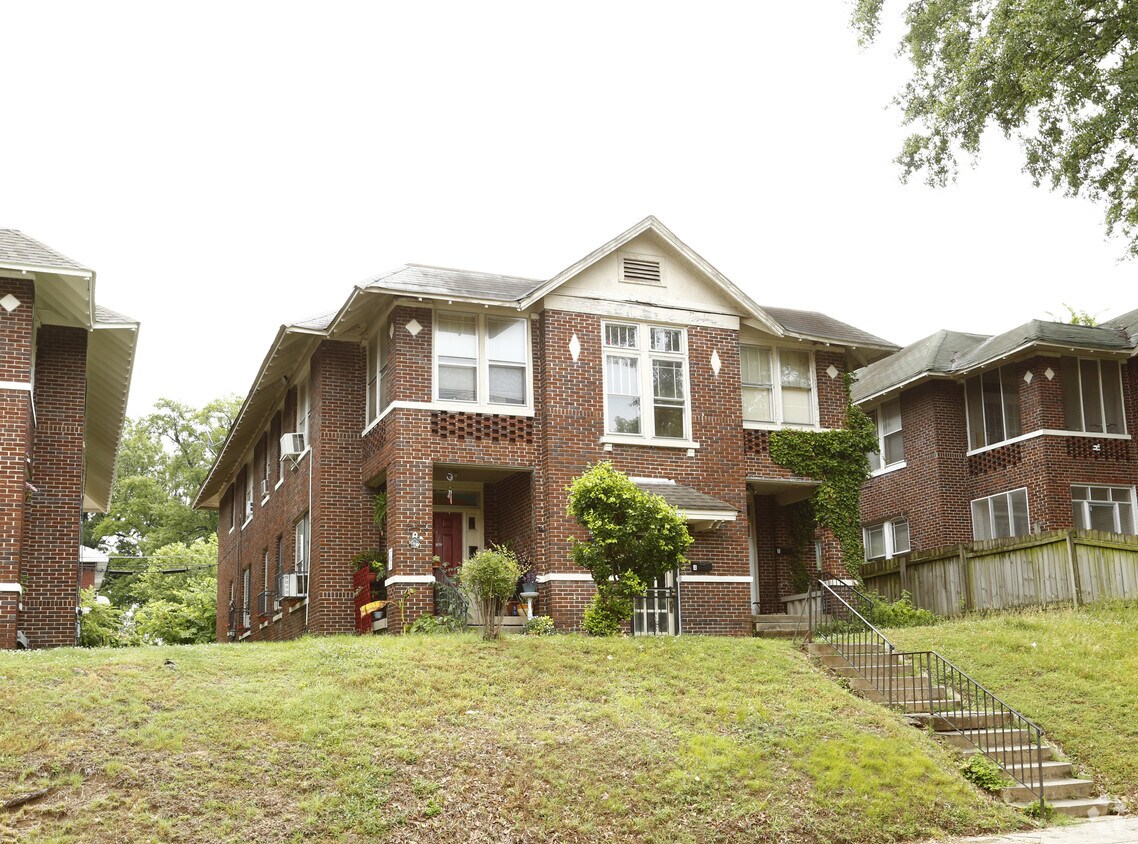 Building Photo - 162 Clark Pl