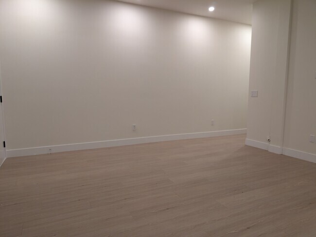 Photo du bâtiment - 9190 Hatzic Rdg Dr