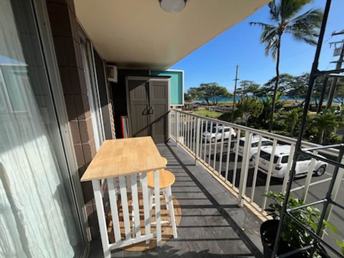 Primary Photo - Come and Enjoy Hawaii Living