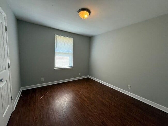 Photo - Inglewood Duplex Available Now! House
