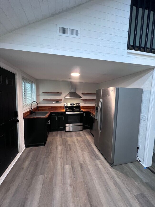 Foto del edificio - 4305 10th Ave