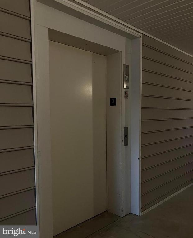 Foto del edificio - 3003L Heather Ln