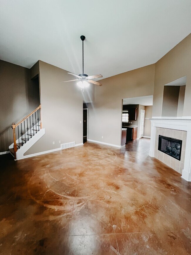 Building Photo - 4 Bedroom 2.5 Bath Home in Munford near ar...