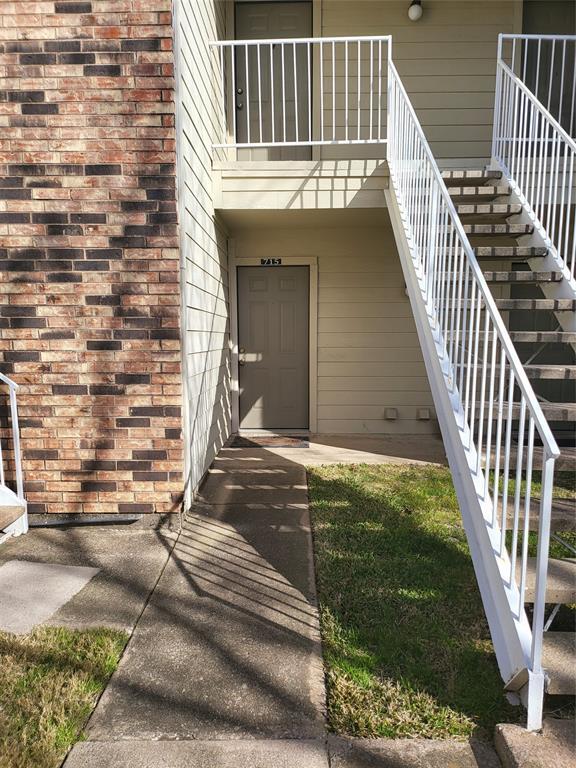 Foto principal - 2200 E Trinity Mls Rd