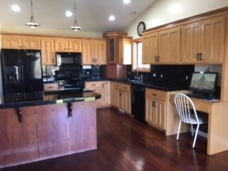 Building Photo - 5448 Highland Trl