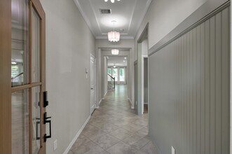 Building Photo - 122 S Bearkat Ct