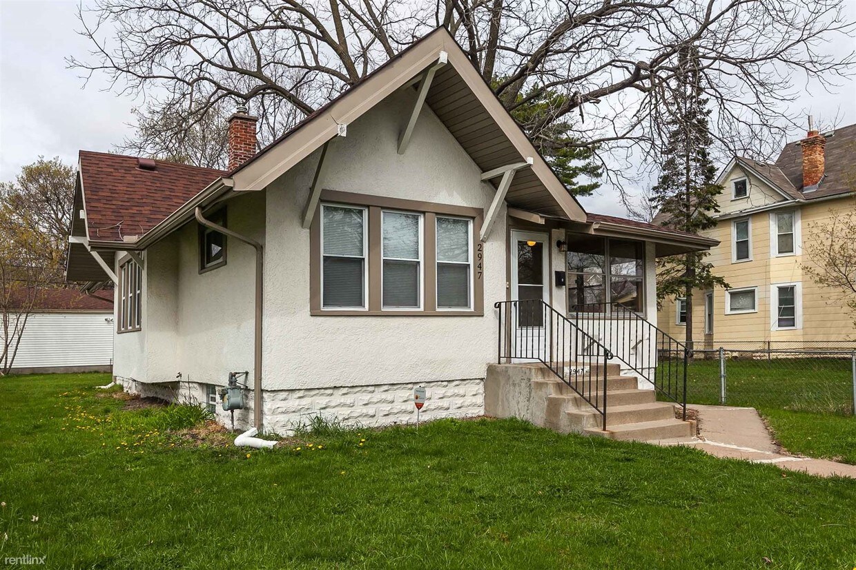 Foto principal - 2 br, 1 bath House - 2947 Penn Avenue N