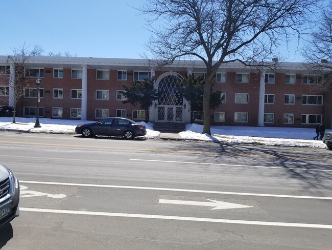 Building Photo - 1940 Marshall Ave