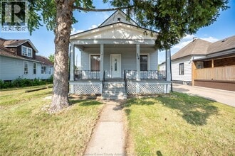 Building Photo - 354 Curry Ave