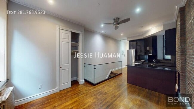 Foto del edificio - 248 Mott St