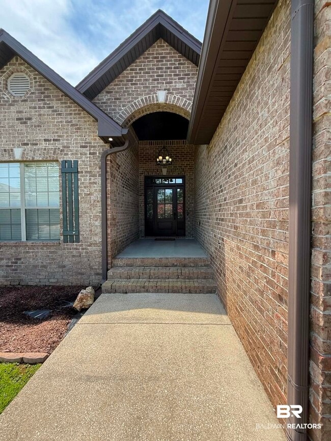 Building Photo - 12001 Squirrel Dr