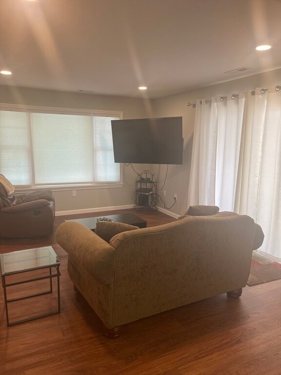 Foto del edificio - 112 Edgebrook Dr