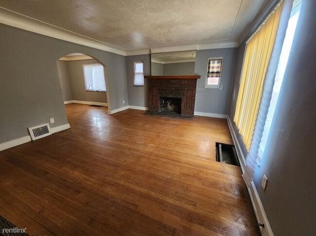 Building Photo - 4 br, 2 bath House - 9319 Hartwell St Sect...