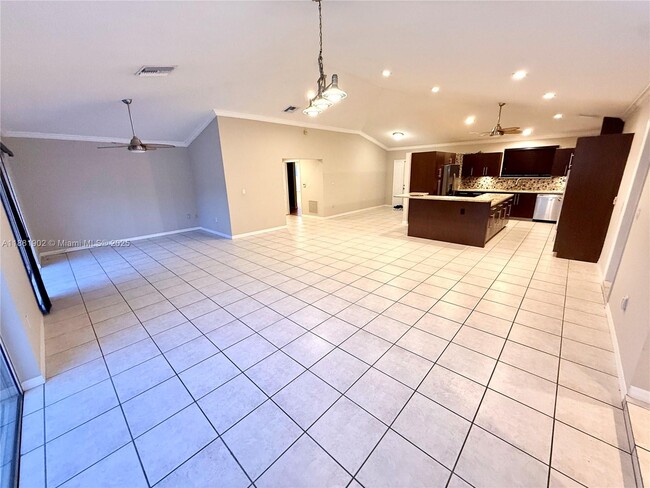 Building Photo - 17501 SW 92nd Ct