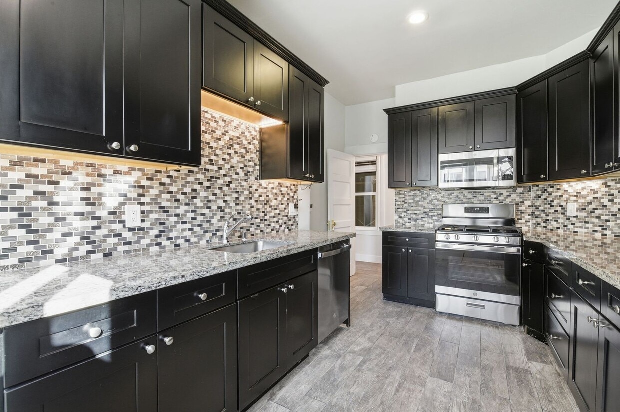 Photo - 1473 Clay Street-