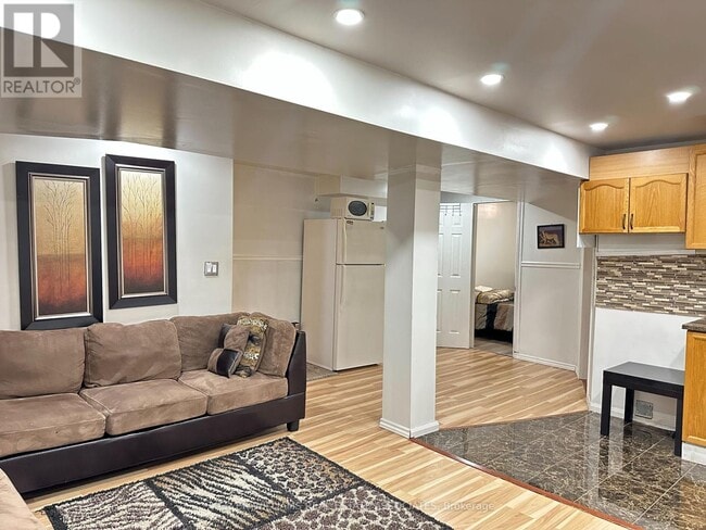 Building Photo - 3991 Discovery Ct