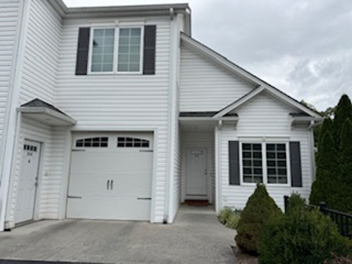 Foto principal - 514 Borden Rd
