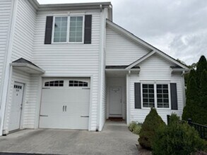 Building Photo - 514 Borden Rd