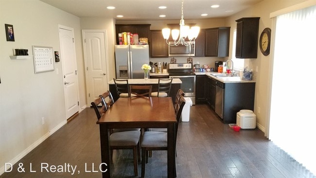 Foto del edificio - 3 br, 3 bath House - 9724 Rubicon Dr