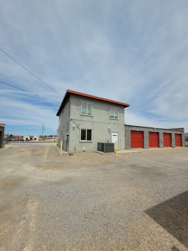 Building Photo - 220 Vinton Rd
