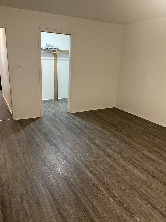 Building Photo - 4811 91st St