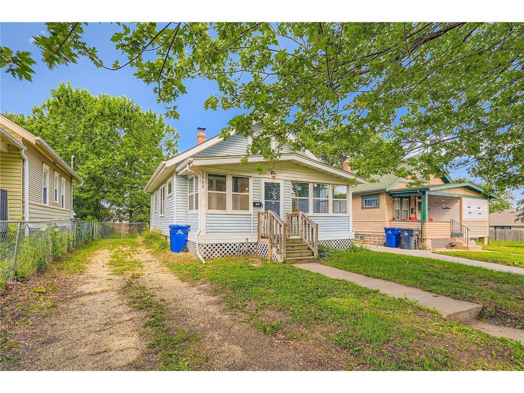 Primary Photo - 1083 Western Ave N